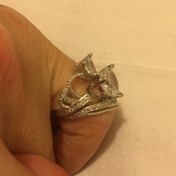 Ring Set Silver Crown and Heart w/ CZ stones - Picture 6 of 8